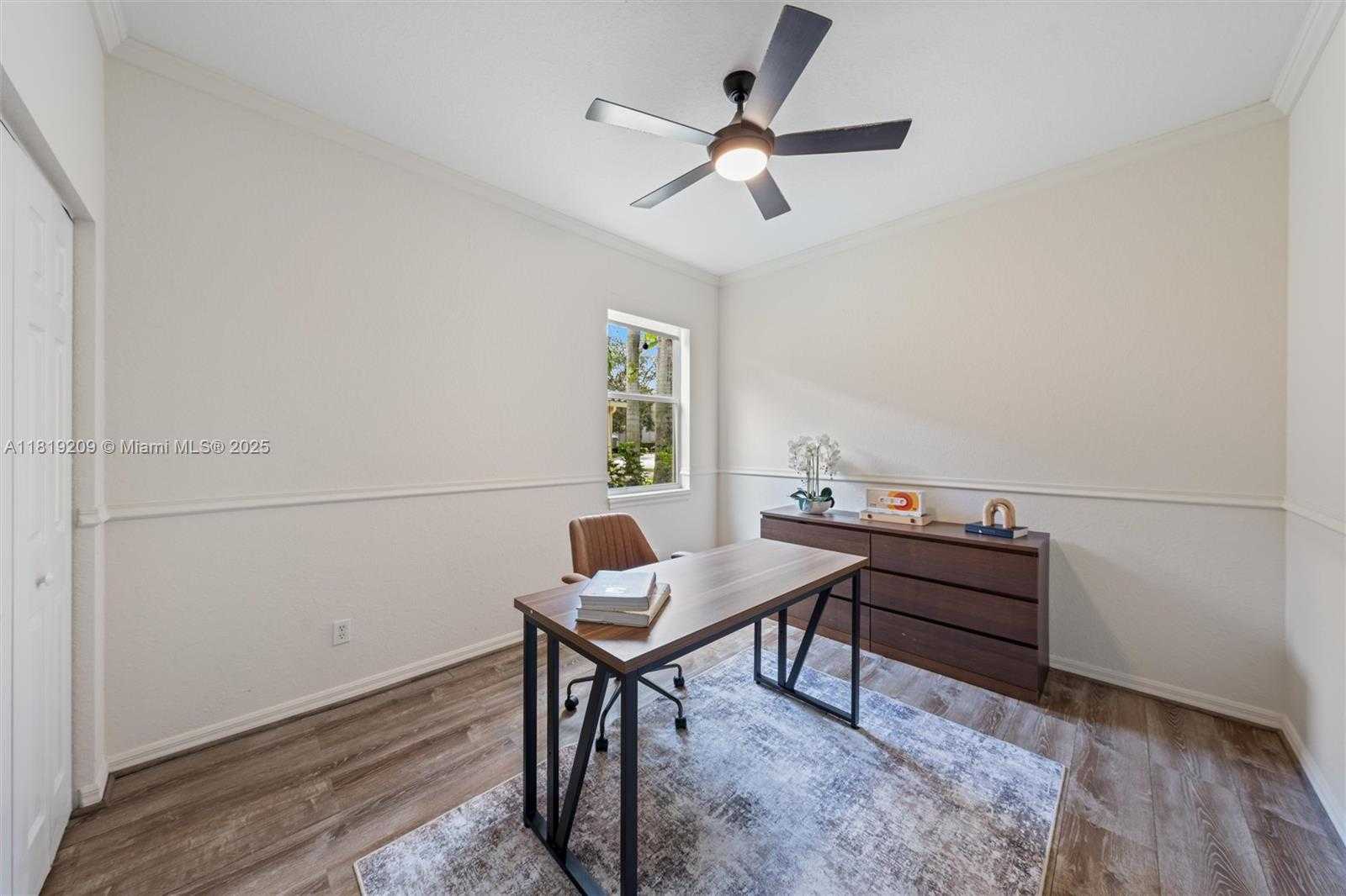 Small Image of 19421 STONEBROOK ST, Weston Number 17