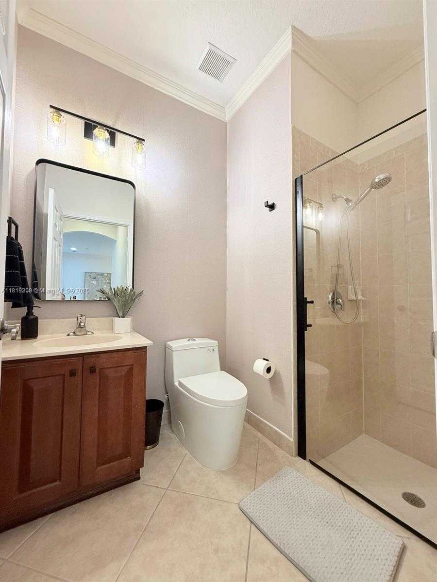 Small Image of 19421 STONEBROOK ST, Weston Number 18