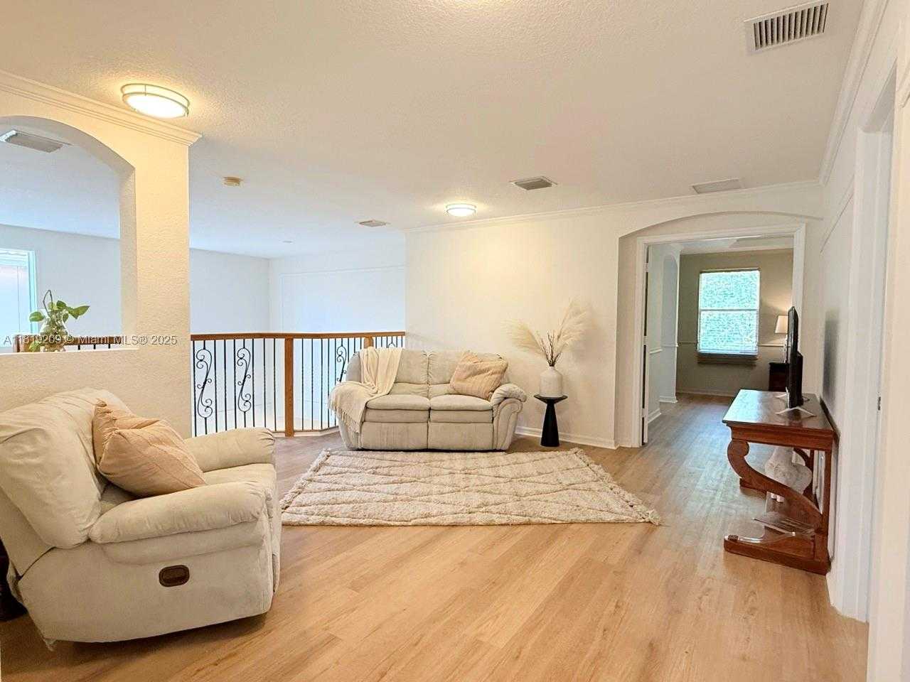 Small Image of 19421 STONEBROOK ST, Weston Number 23