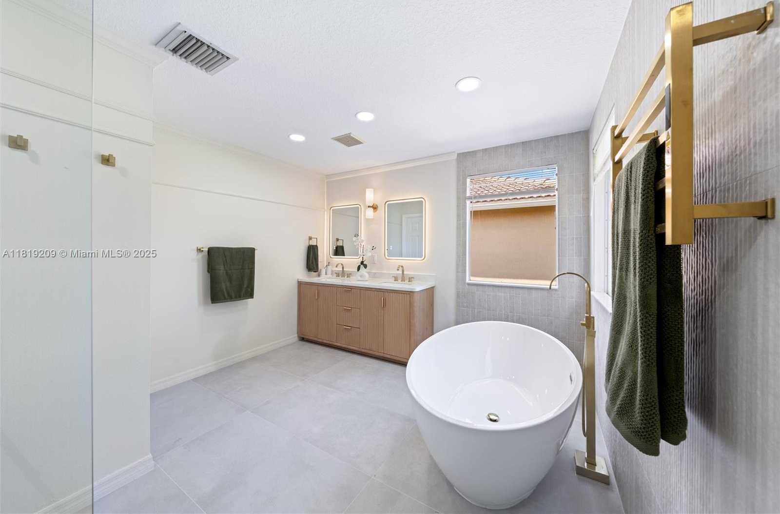 Small Image of 19421 STONEBROOK ST, Weston Number 29