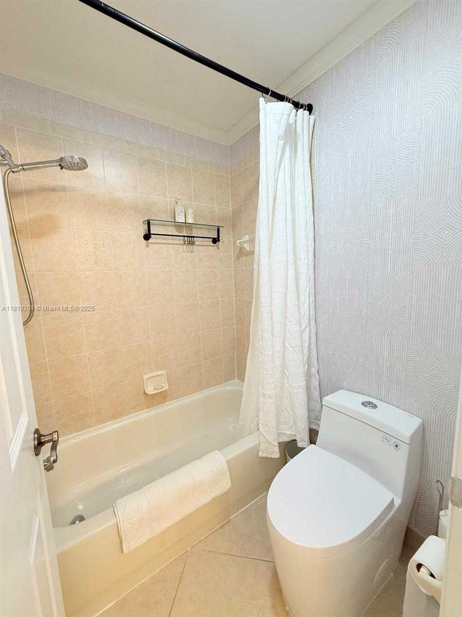 Small Image of 19421 STONEBROOK ST, Weston Number 34