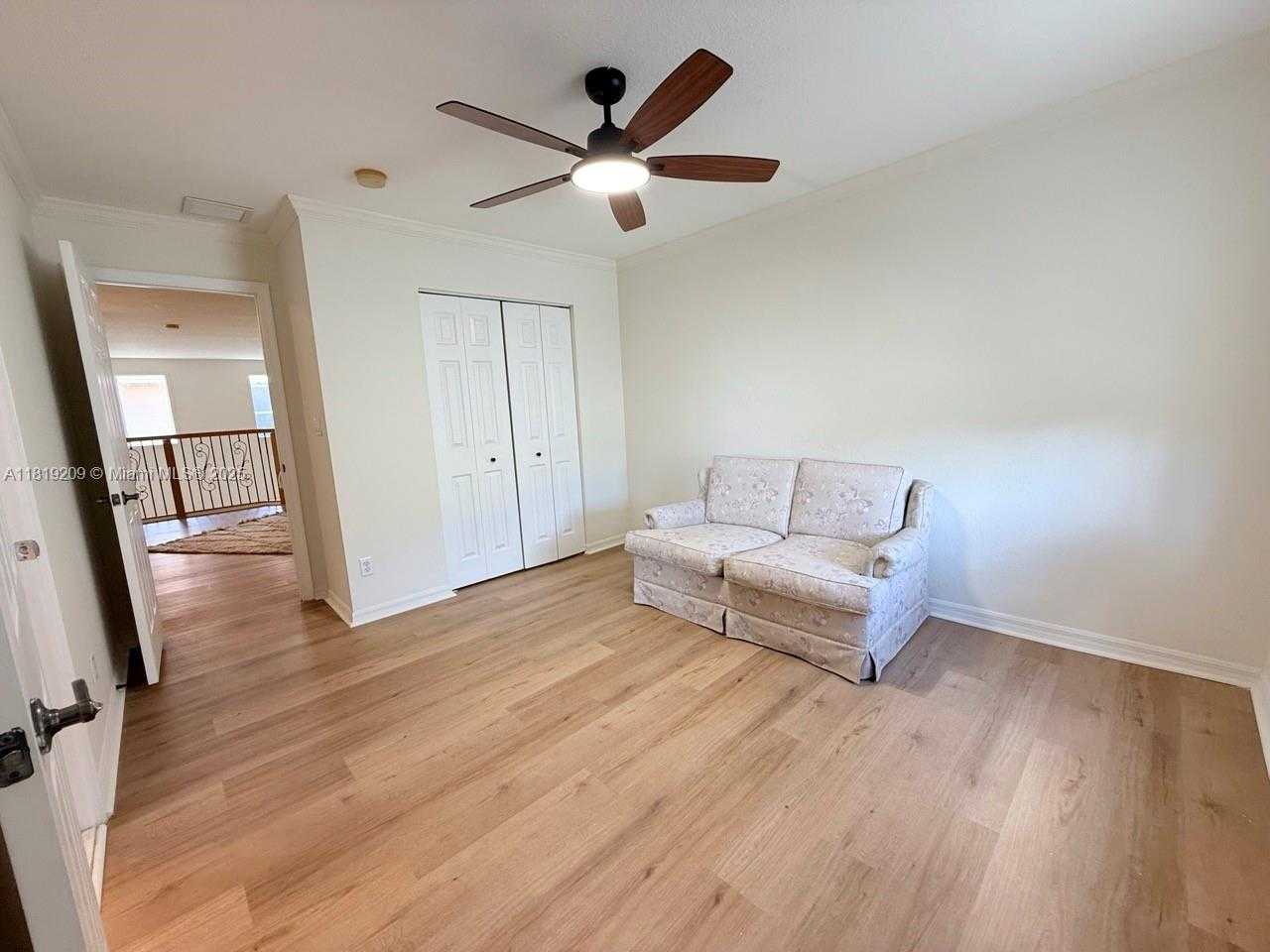 Small Image of 19421 STONEBROOK ST, Weston Number 36