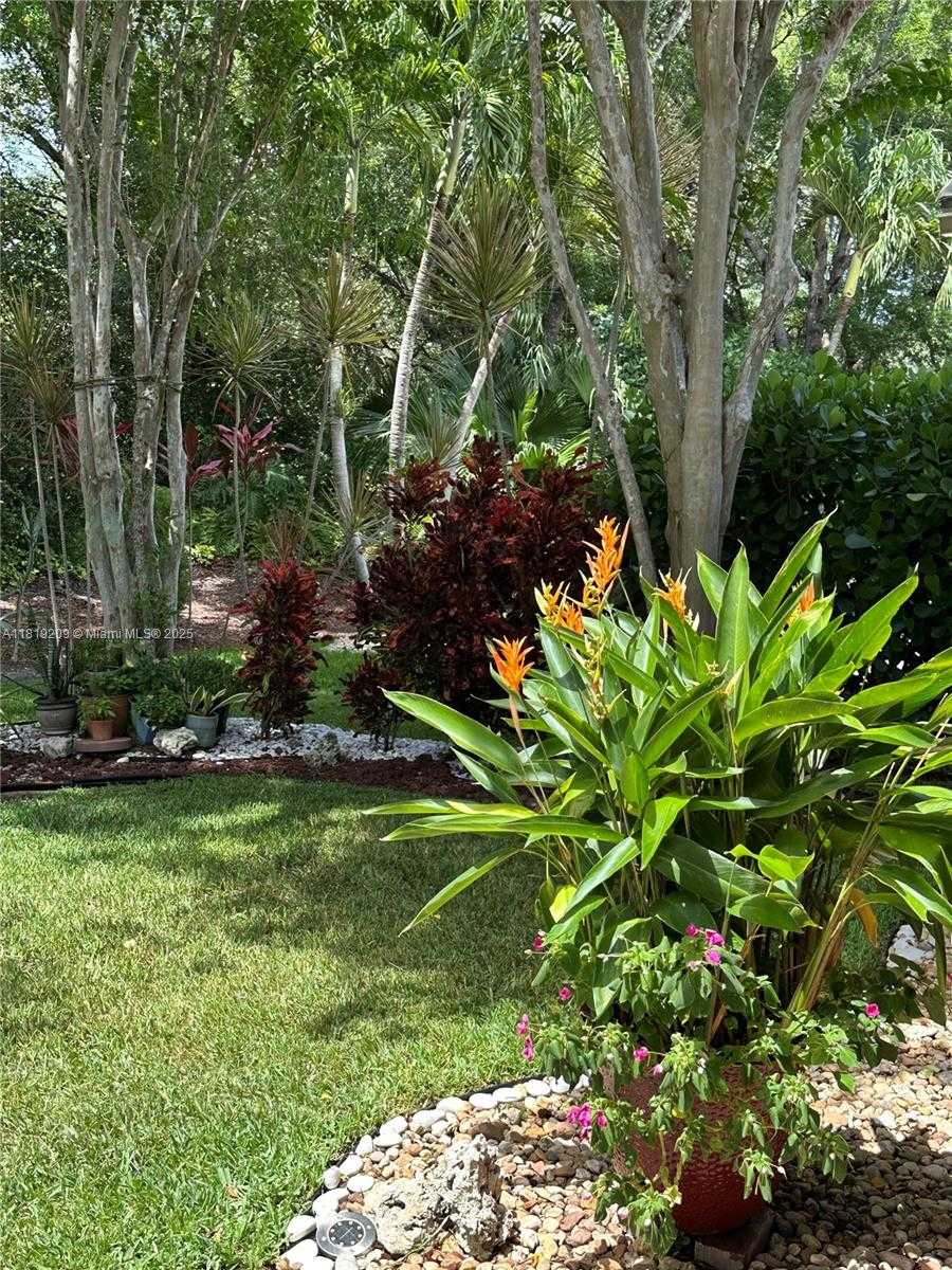Small Image of 19421 STONEBROOK ST, Weston Number 53