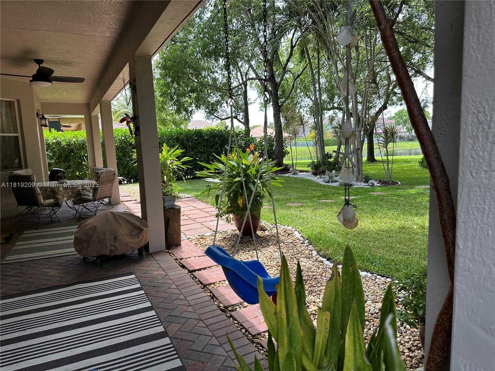 Small Image of 19421 STONEBROOK ST, Weston Number 57