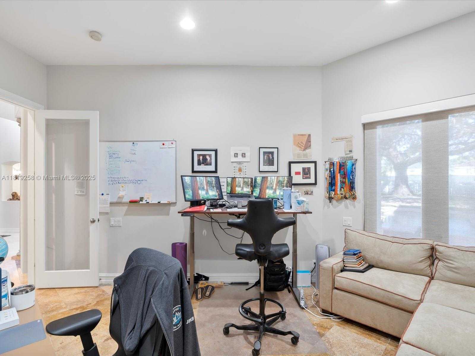 Small Image of 19501 NORTH EAST 14 CT, North Miami Beach Number 62