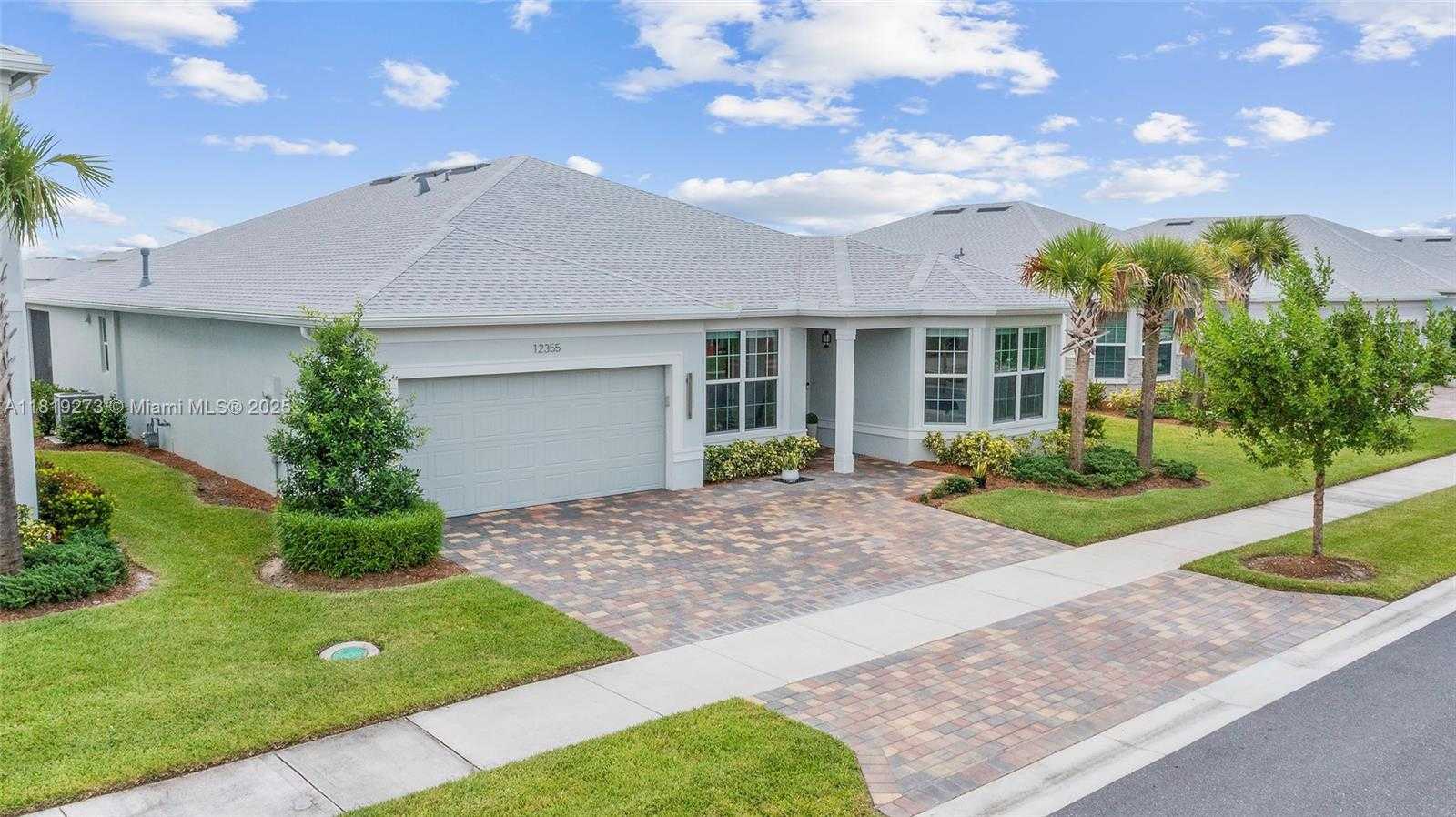 Small Image of 12355 SOUTH WEST MYRTLE OAK DR, Port St. Lucie Number 1