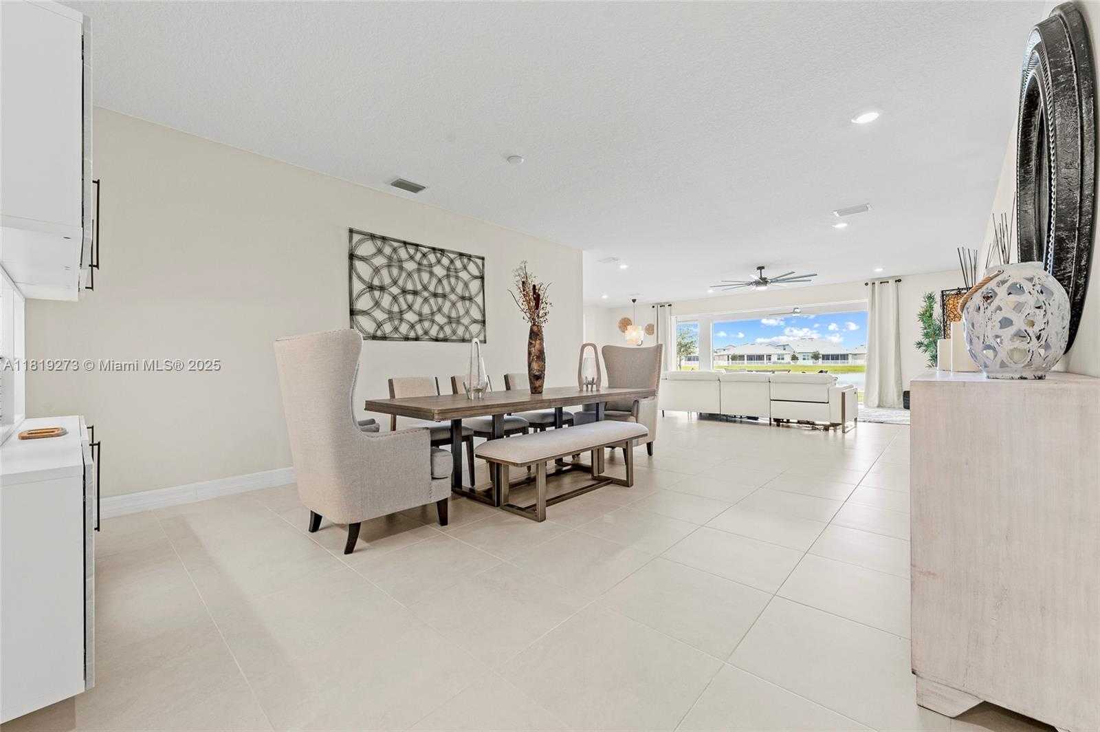 Small Image of 12355 SOUTH WEST MYRTLE OAK DR, Port St. Lucie Number 21