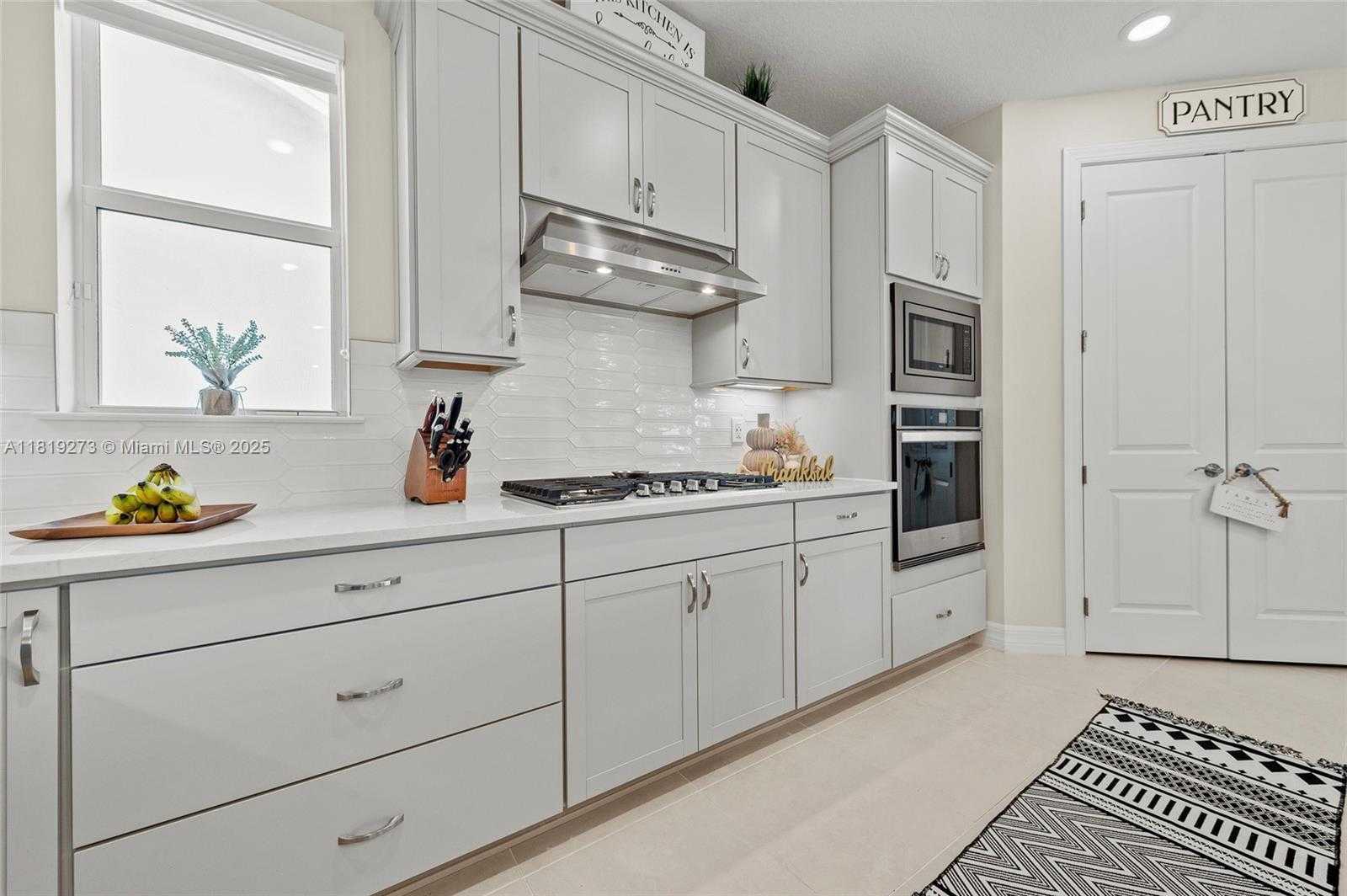 Small Image of 12355 SOUTH WEST MYRTLE OAK DR, Port St. Lucie Number 31