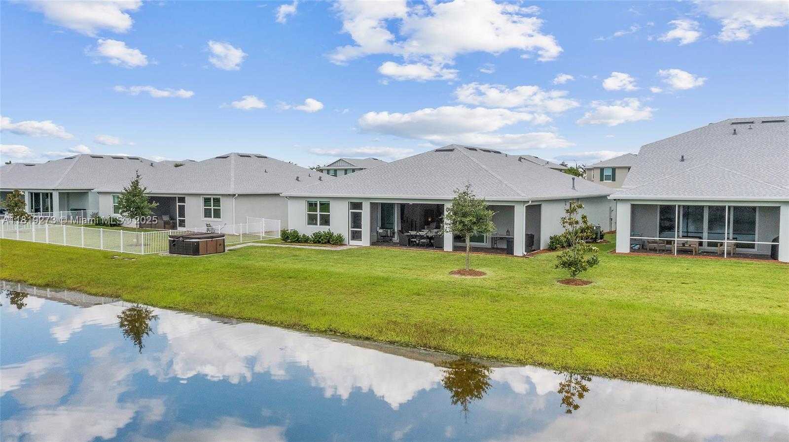 Small Image of 12355 SOUTH WEST MYRTLE OAK DR, Port St. Lucie Number 6