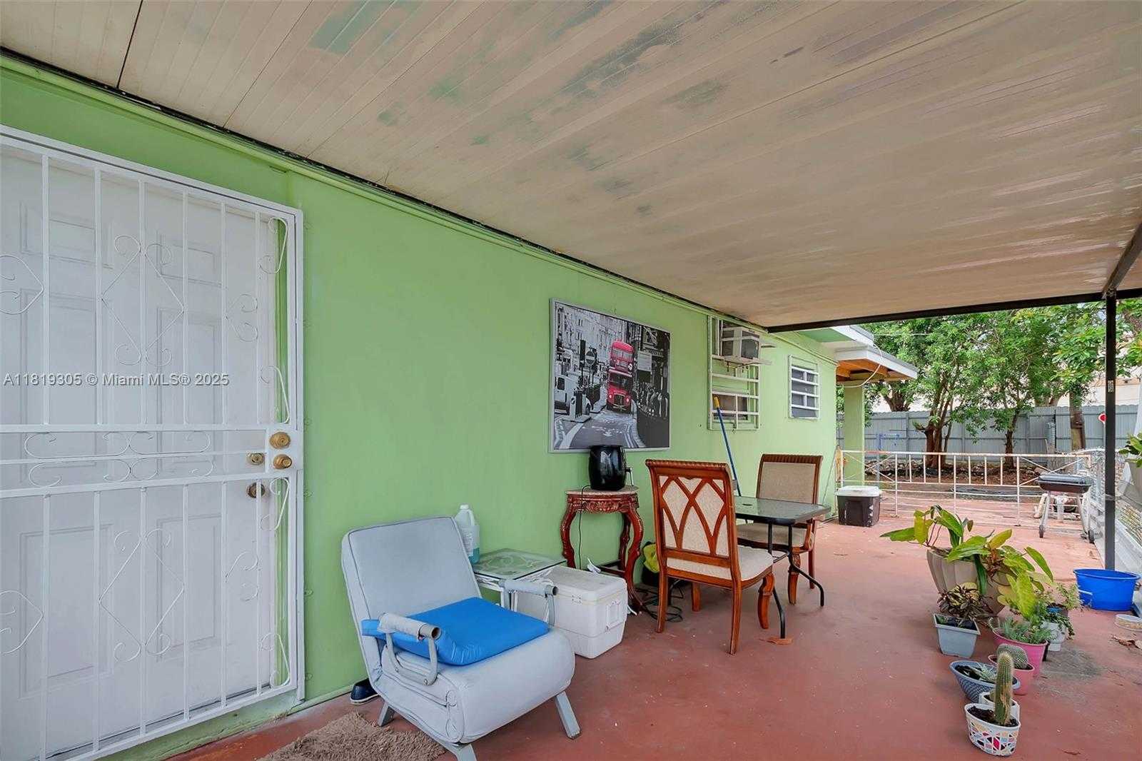 Small Image of 1150 WEST 69TH PL, Hialeah Number 29