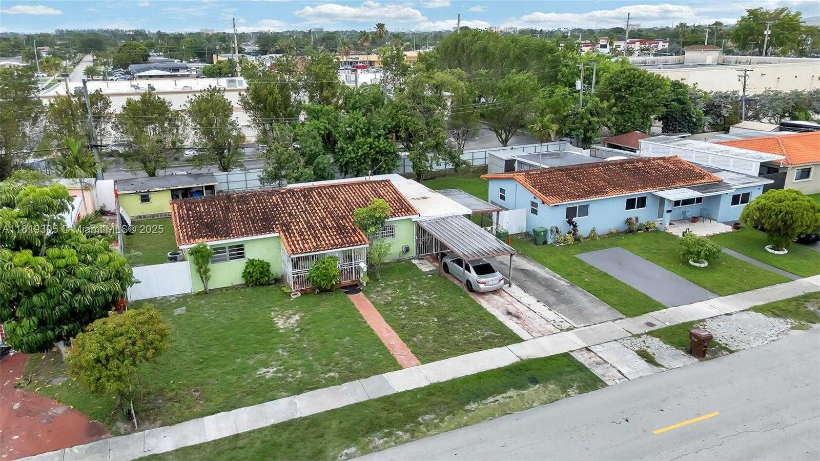 Small Image of 1150 WEST 69TH PL, Hialeah Number 43