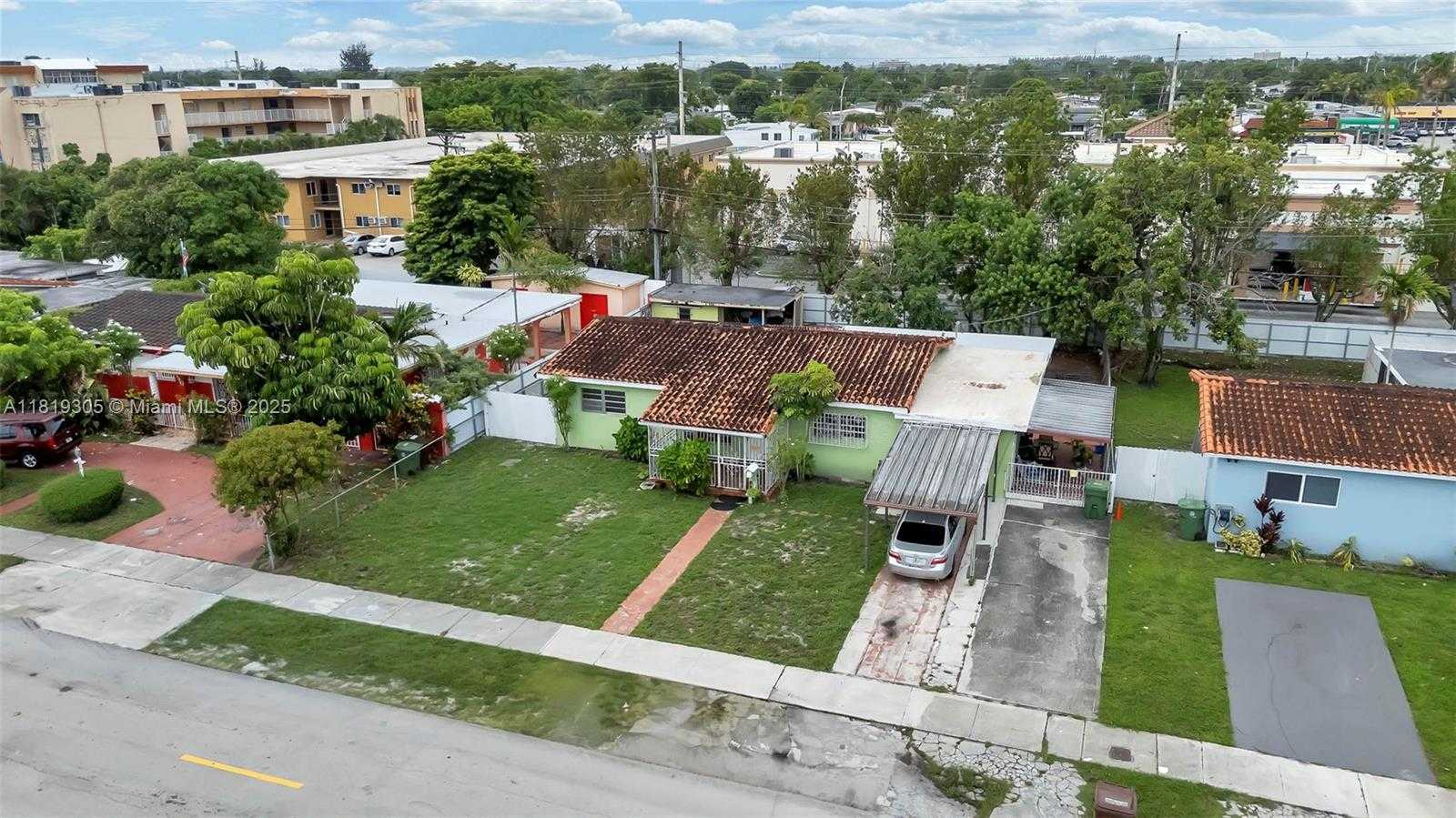 Small Image of 1150 WEST 69TH PL, Hialeah Number 6