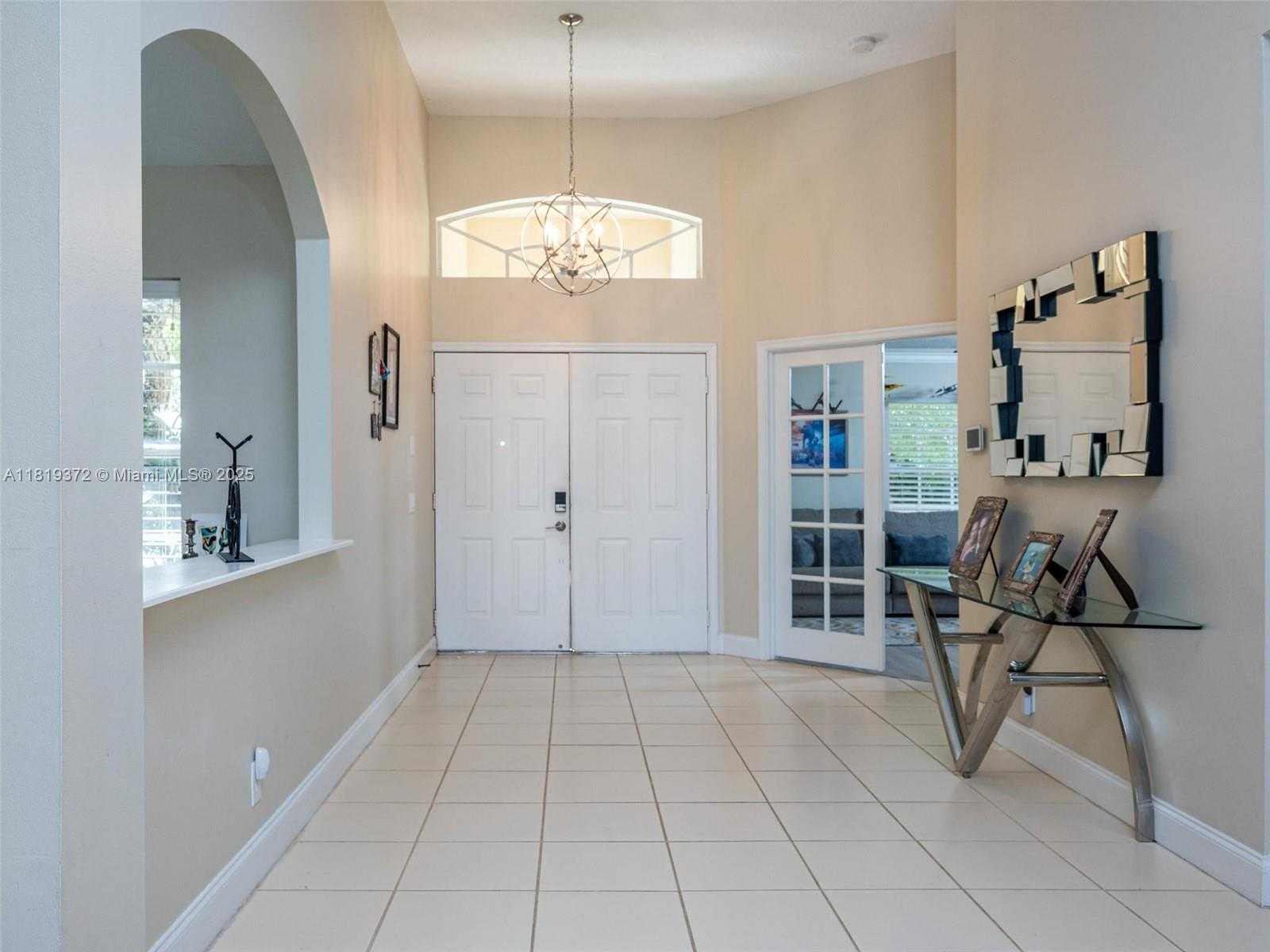 Small Image of 643 LAKE BLVD, Weston Number 8
