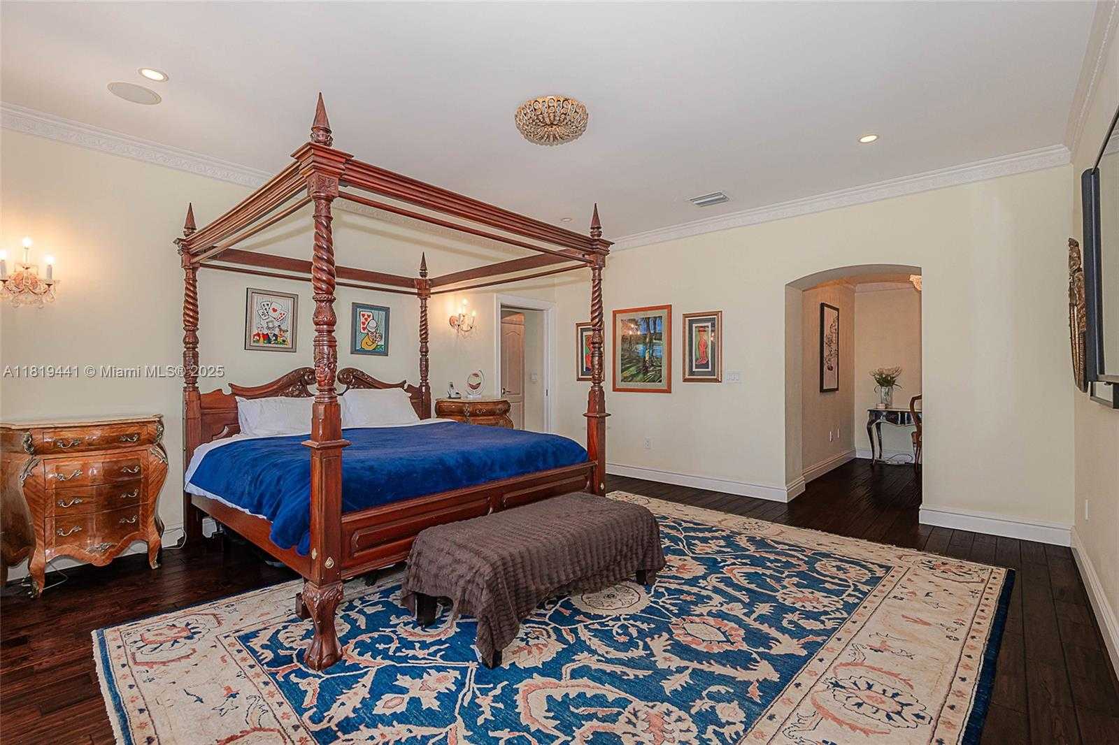 Small Image of 6535 ALLISON RD, Miami Beach Number 35