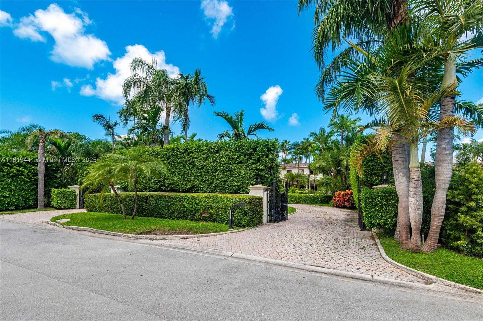 Small Image of 6535 ALLISON RD, Miami Beach Number 66