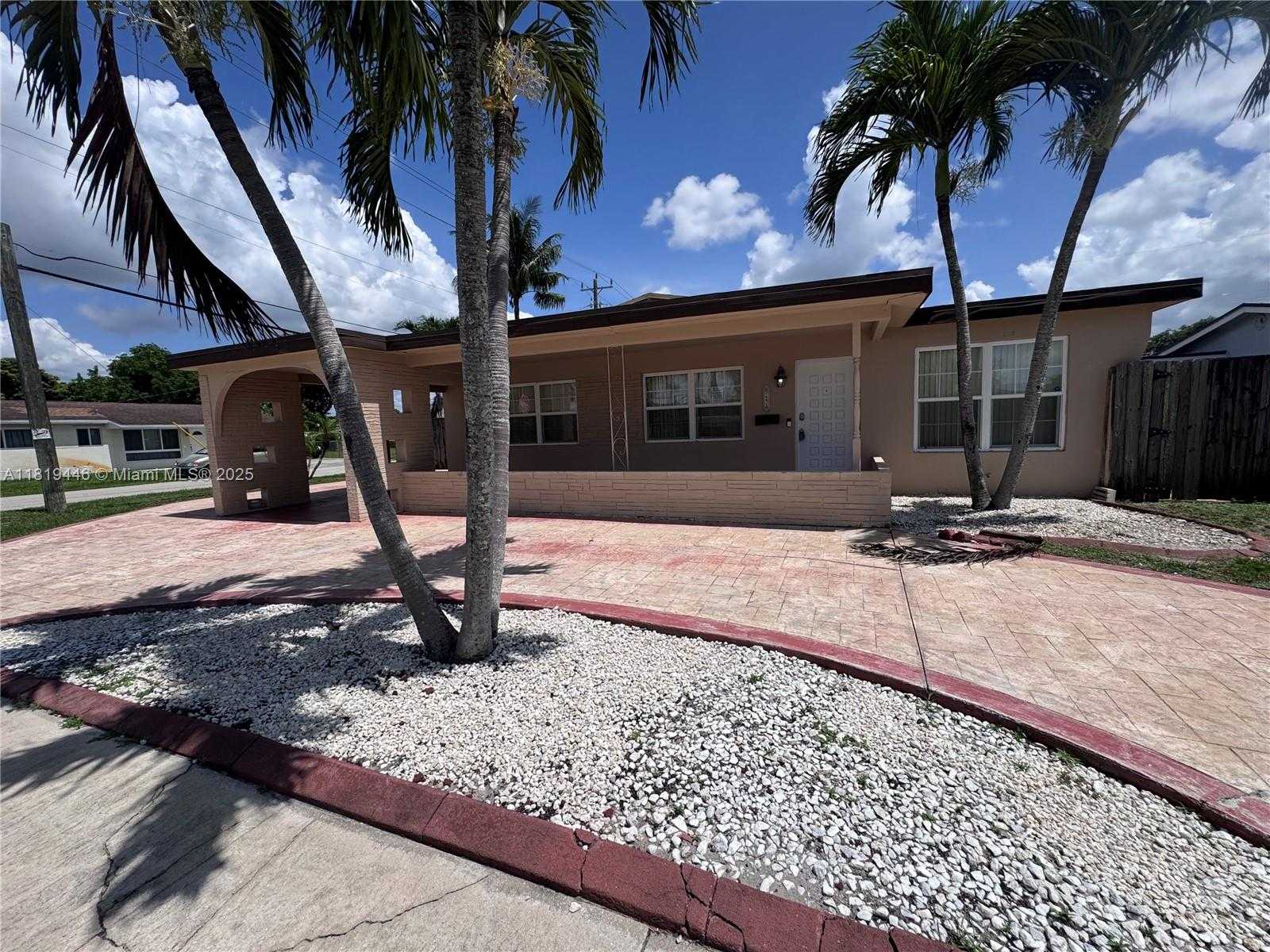 Small Image of 7491 FILLMORE ST, Hollywood Number 28