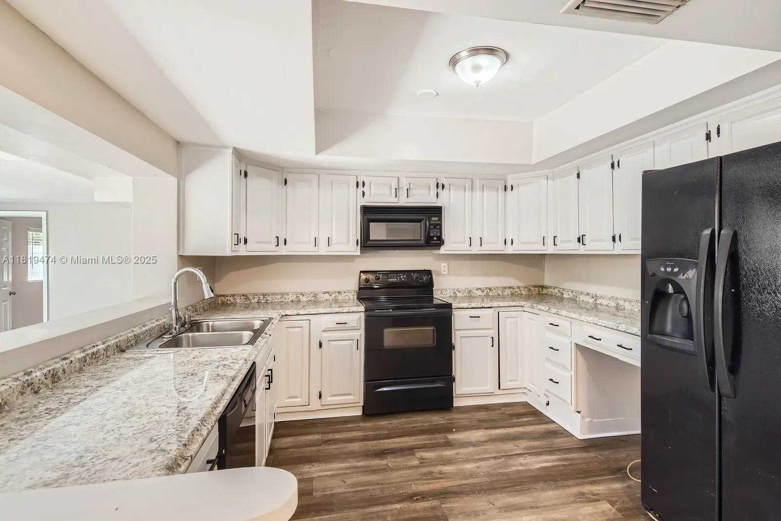 Small Image of 5208 SOUTH WEST 91ST TER, Cooper City Number 10