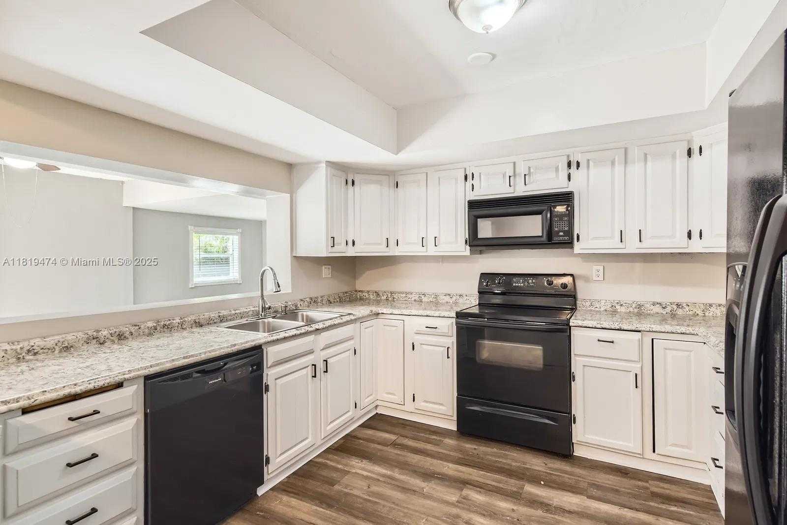 Small Image of 5208 SOUTH WEST 91ST TER, Cooper City Number 12