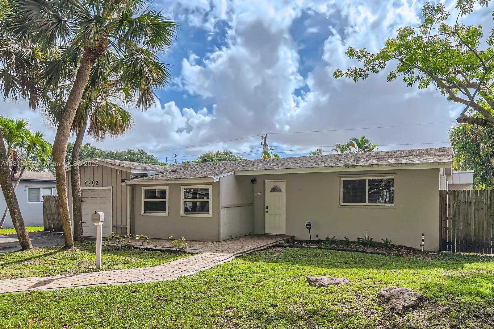 Small Image of 5208 SOUTH WEST 91ST TER, Cooper City Number 2