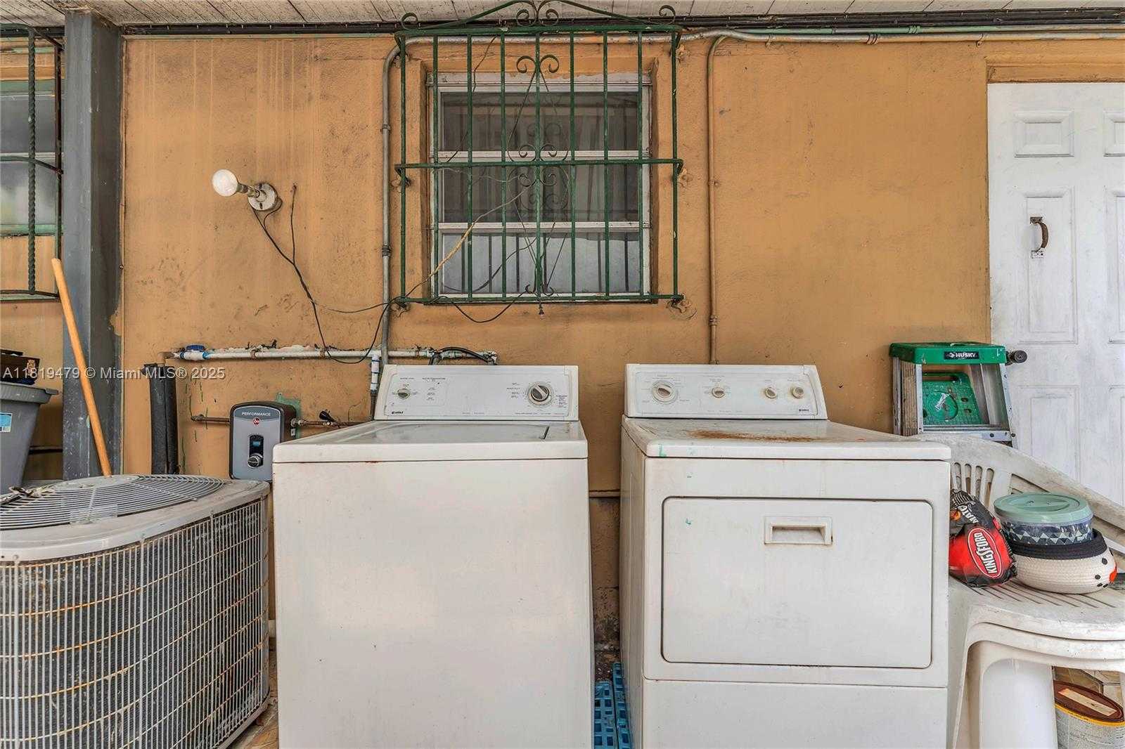 Small Image of 503 NORTH WEST 43RD PL, Miami Number 14