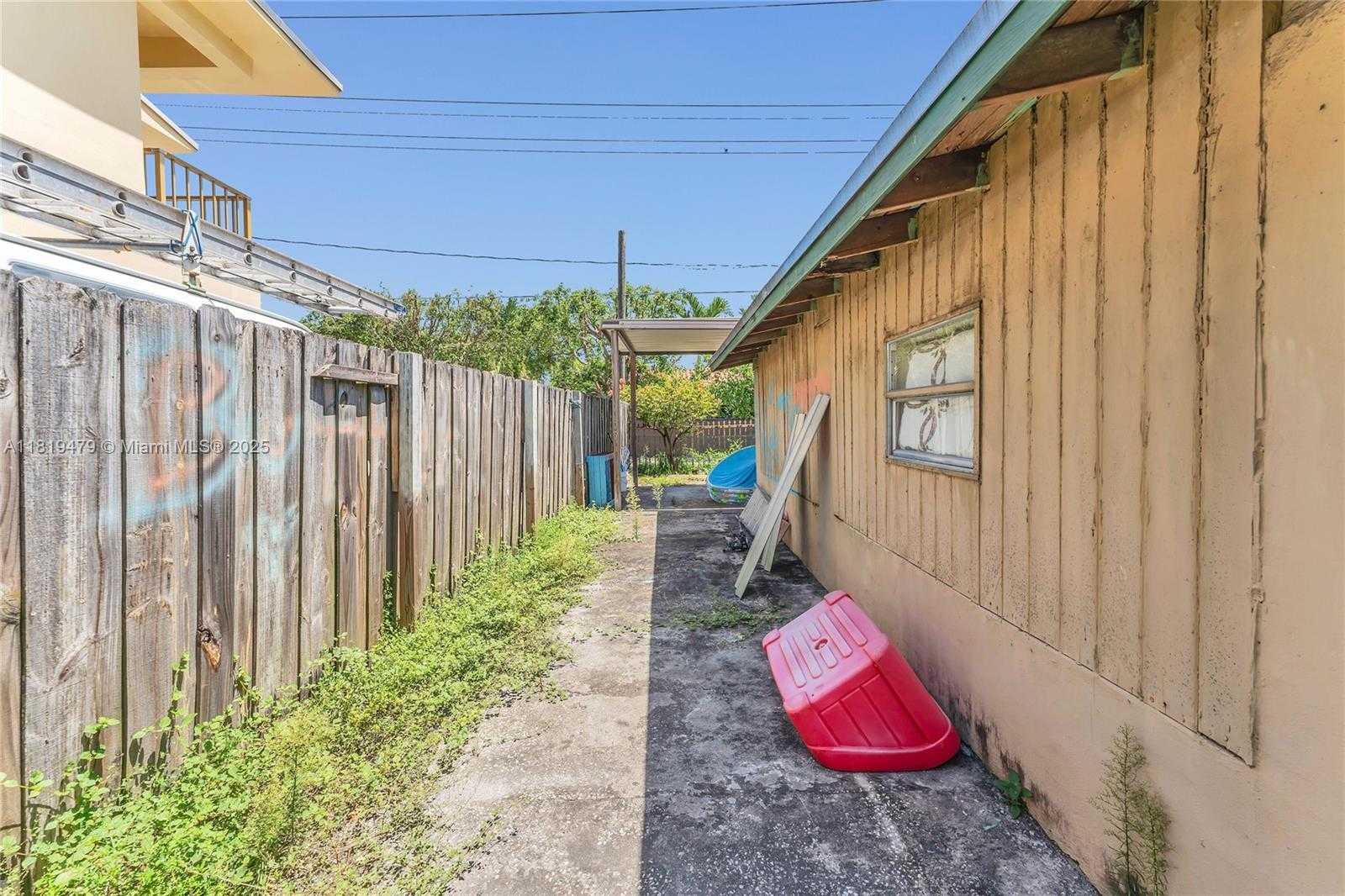 Small Image of 503 NORTH WEST 43RD PL, Miami Number 15