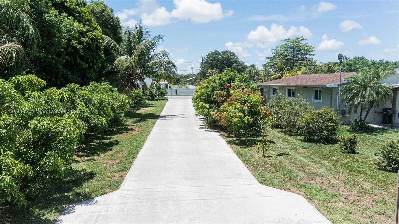 Small Image of 15430 SOUTH WEST 260TH ST, Homestead Number 40