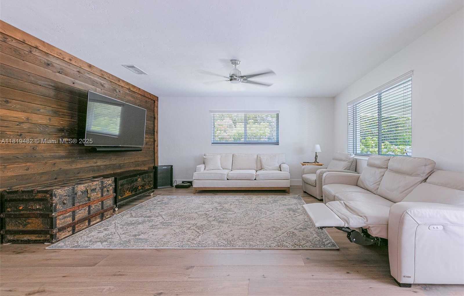 Small Image of 15430 SOUTH WEST 260TH ST, Homestead Number 8