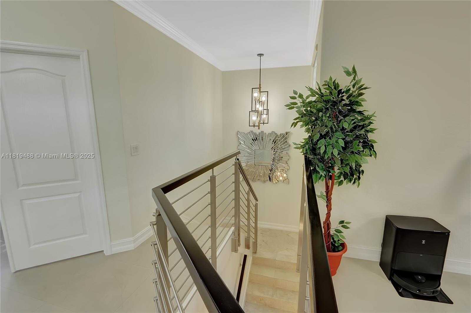 Small Image of 8902 NORTH WEST 178TH LN, Hialeah Number 26