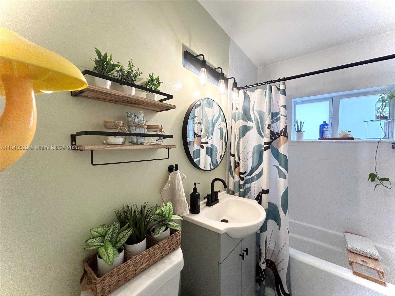 Small Image of 4580 NORTH WEST 3RD AVE, Oakland Park Number 60