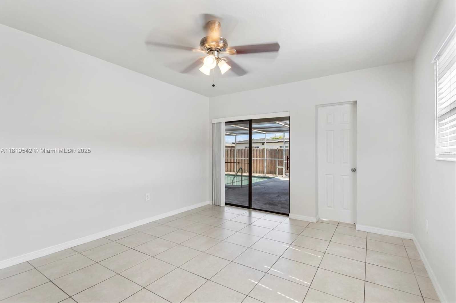 Small Image of 7816 JUNIPER ST, Miramar Number 11