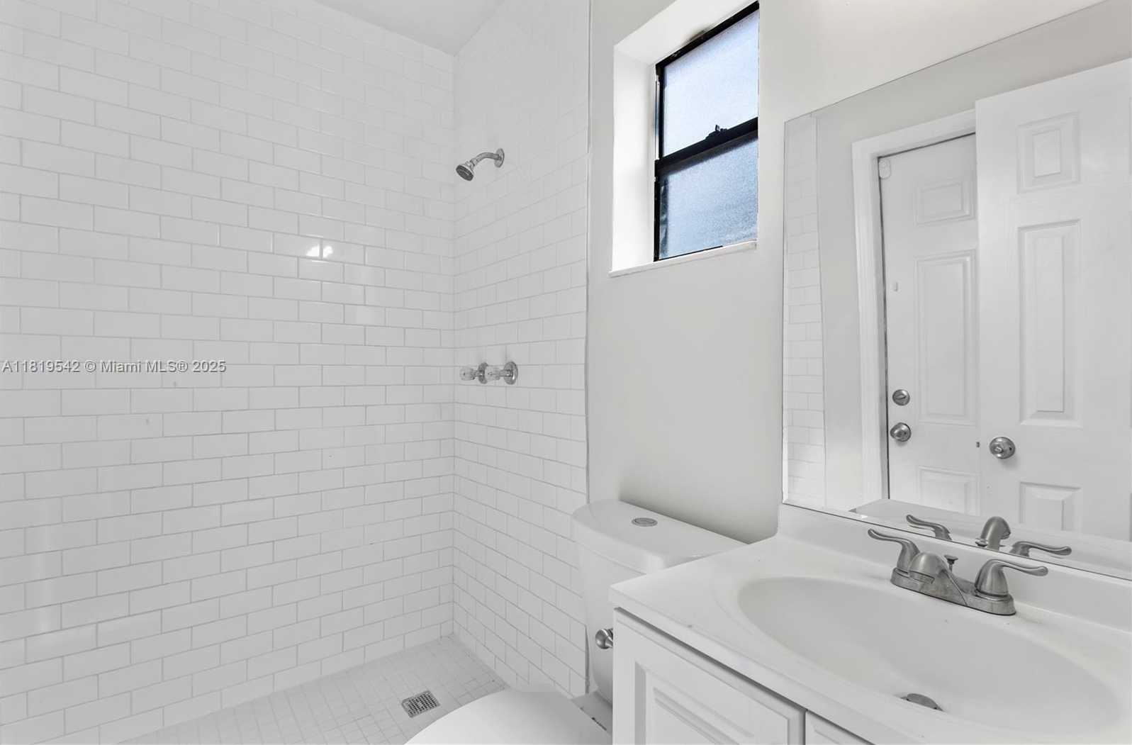 Small Image of 7816 JUNIPER ST, Miramar Number 12