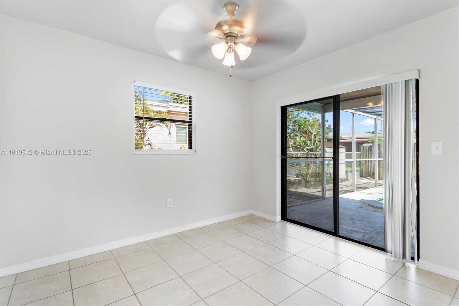Small Image of 7816 JUNIPER ST, Miramar Number 9