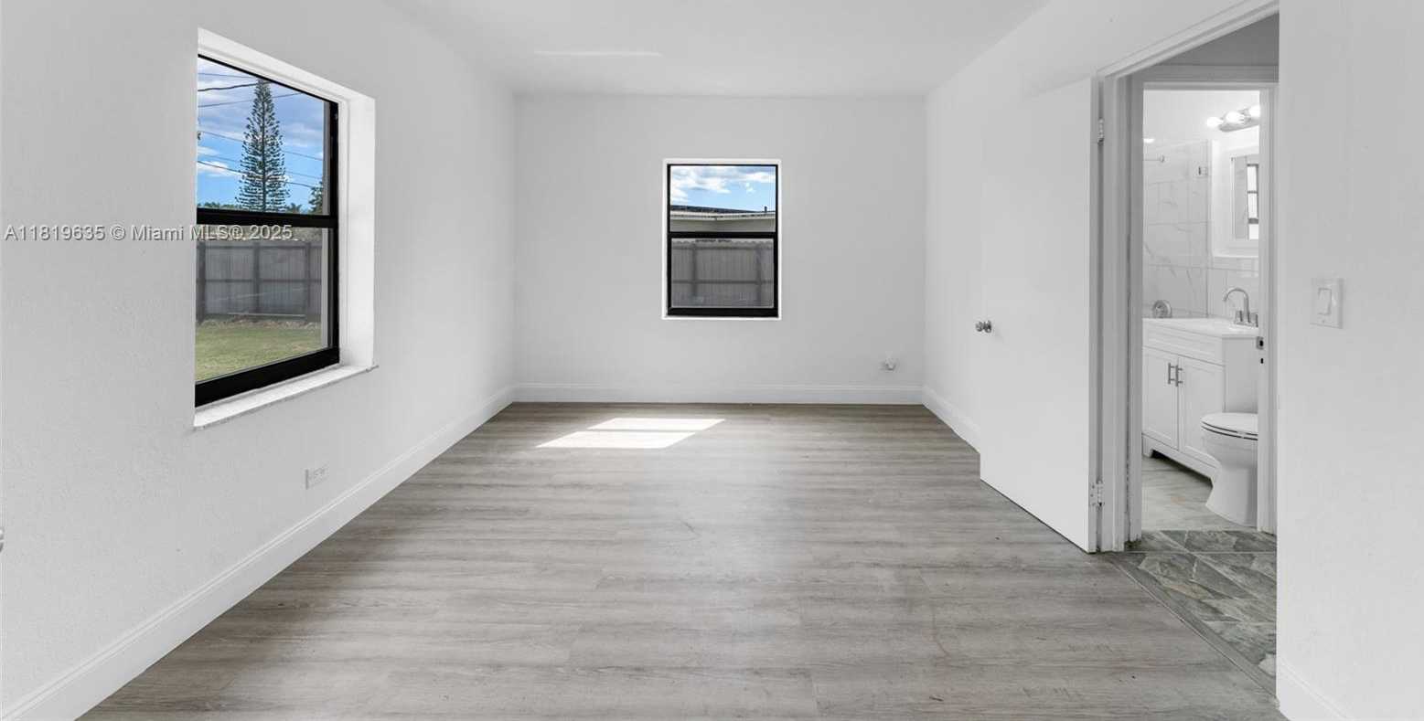 Small Image of 29035 SOUTH WEST 157TH AVE, Homestead Number 14
