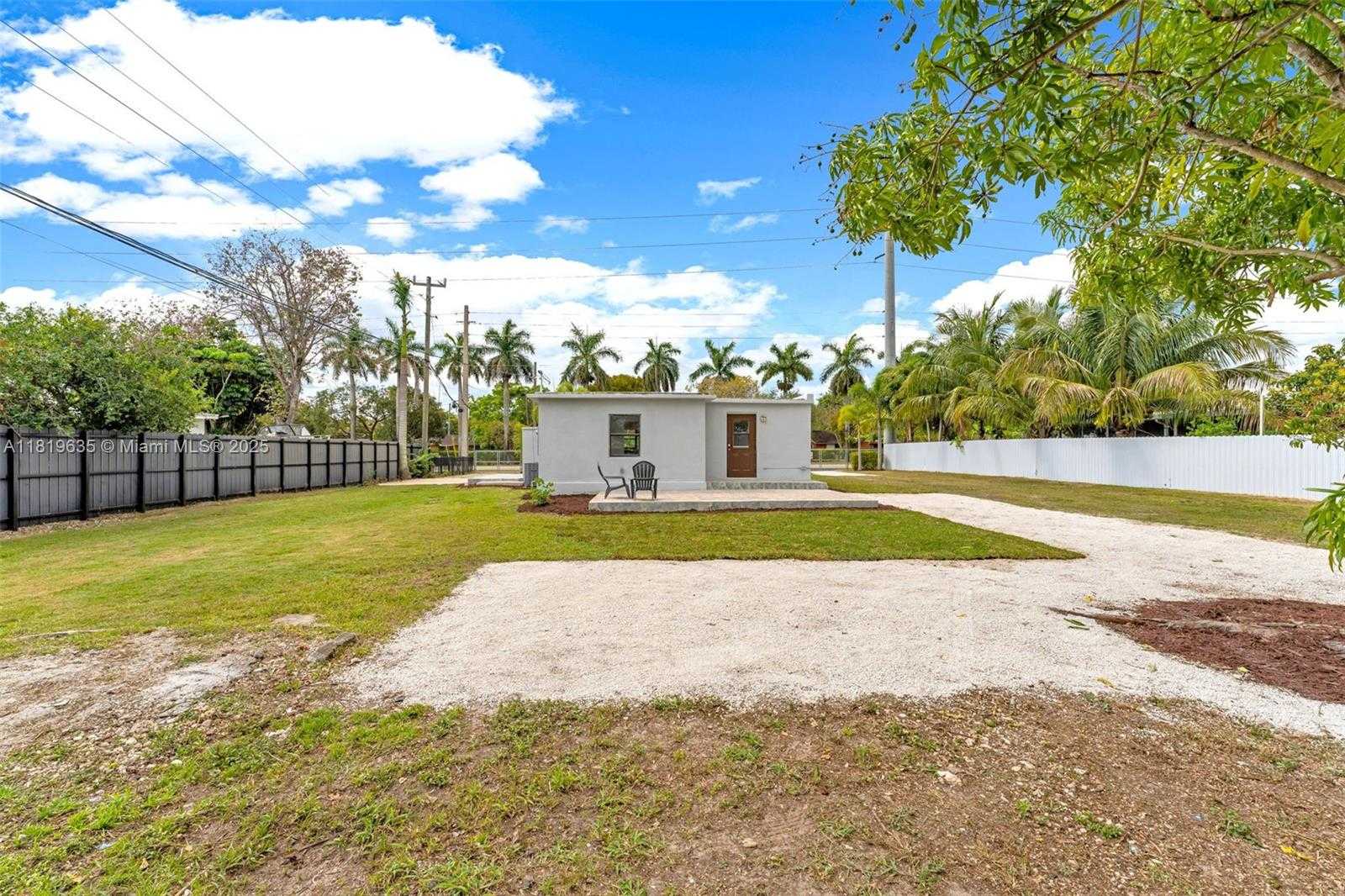 Small Image of 29035 SOUTH WEST 157TH AVE, Homestead Number 21