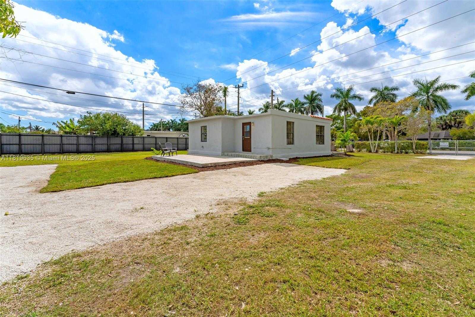 Small Image of 29035 SOUTH WEST 157TH AVE, Homestead Number 22