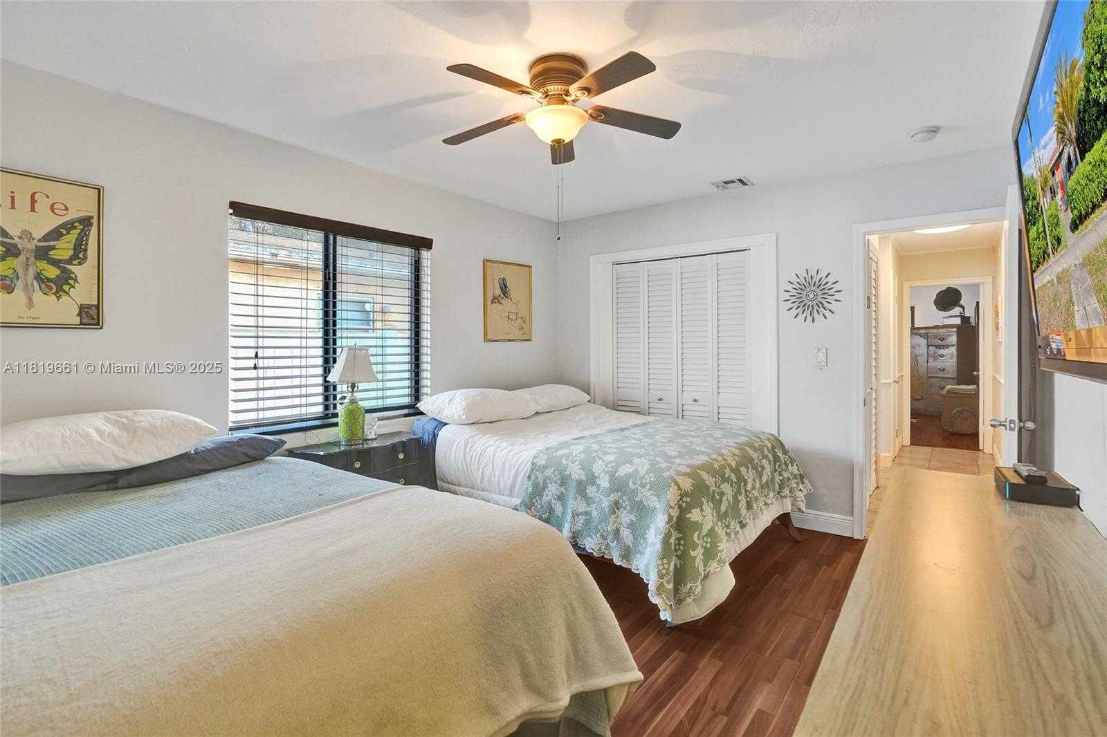Small Image of 1911 DEWEY ST, Hollywood Number 14