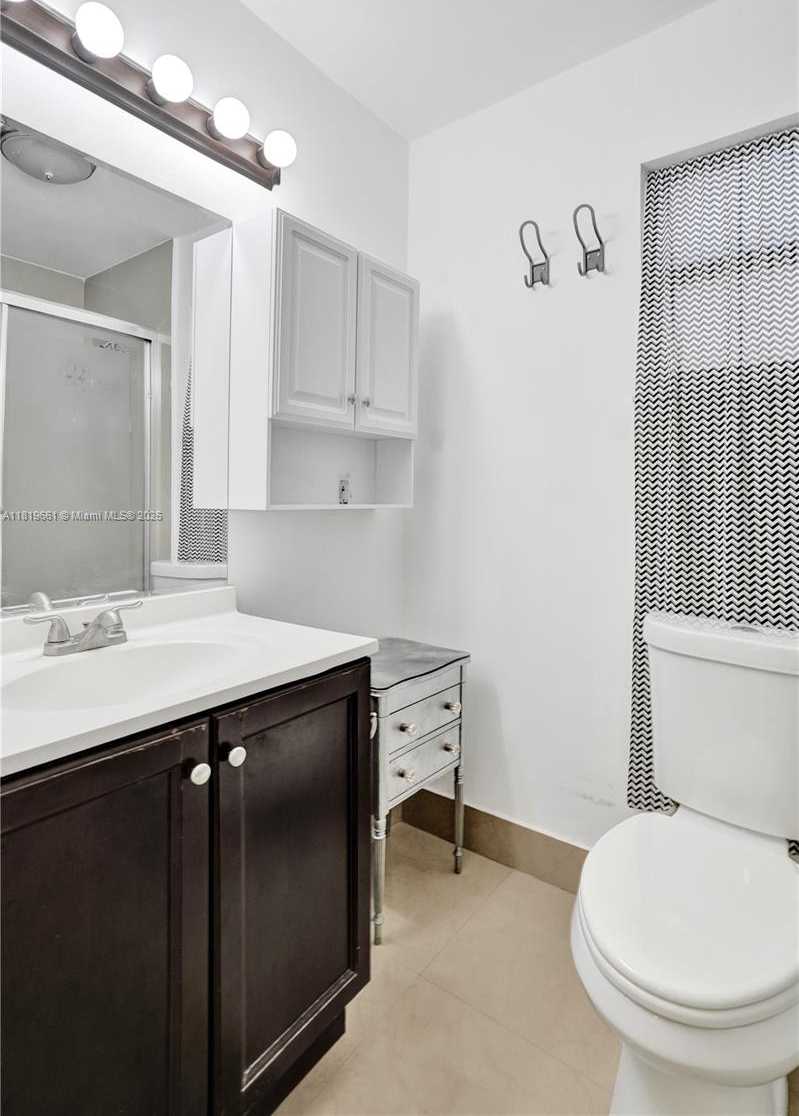 Small Image of 1911 DEWEY ST, Hollywood Number 18