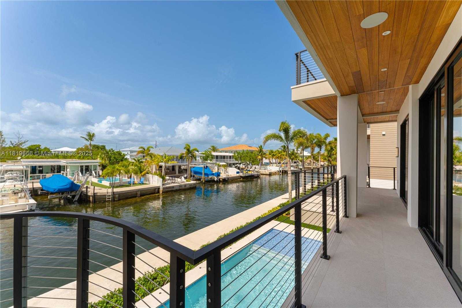 Small Image of 301 BUTTONWOOD CIR #A, Key Largo Number 11