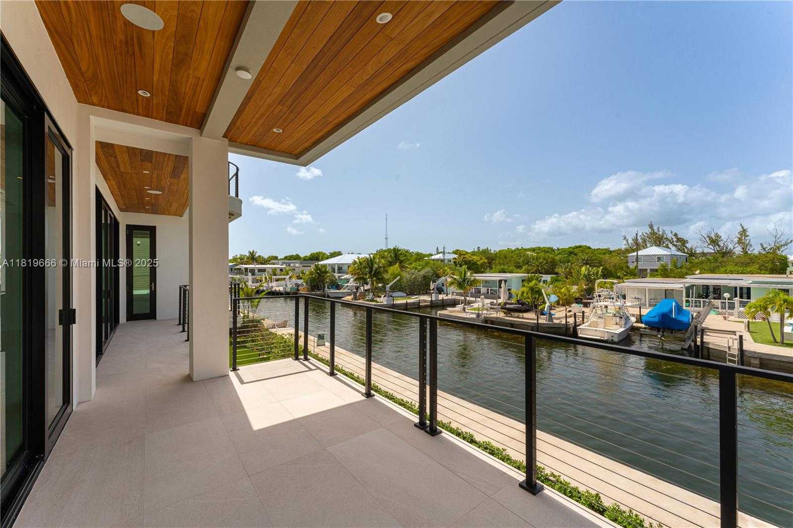 Small Image of 301 BUTTONWOOD CIR #A, Key Largo Number 12