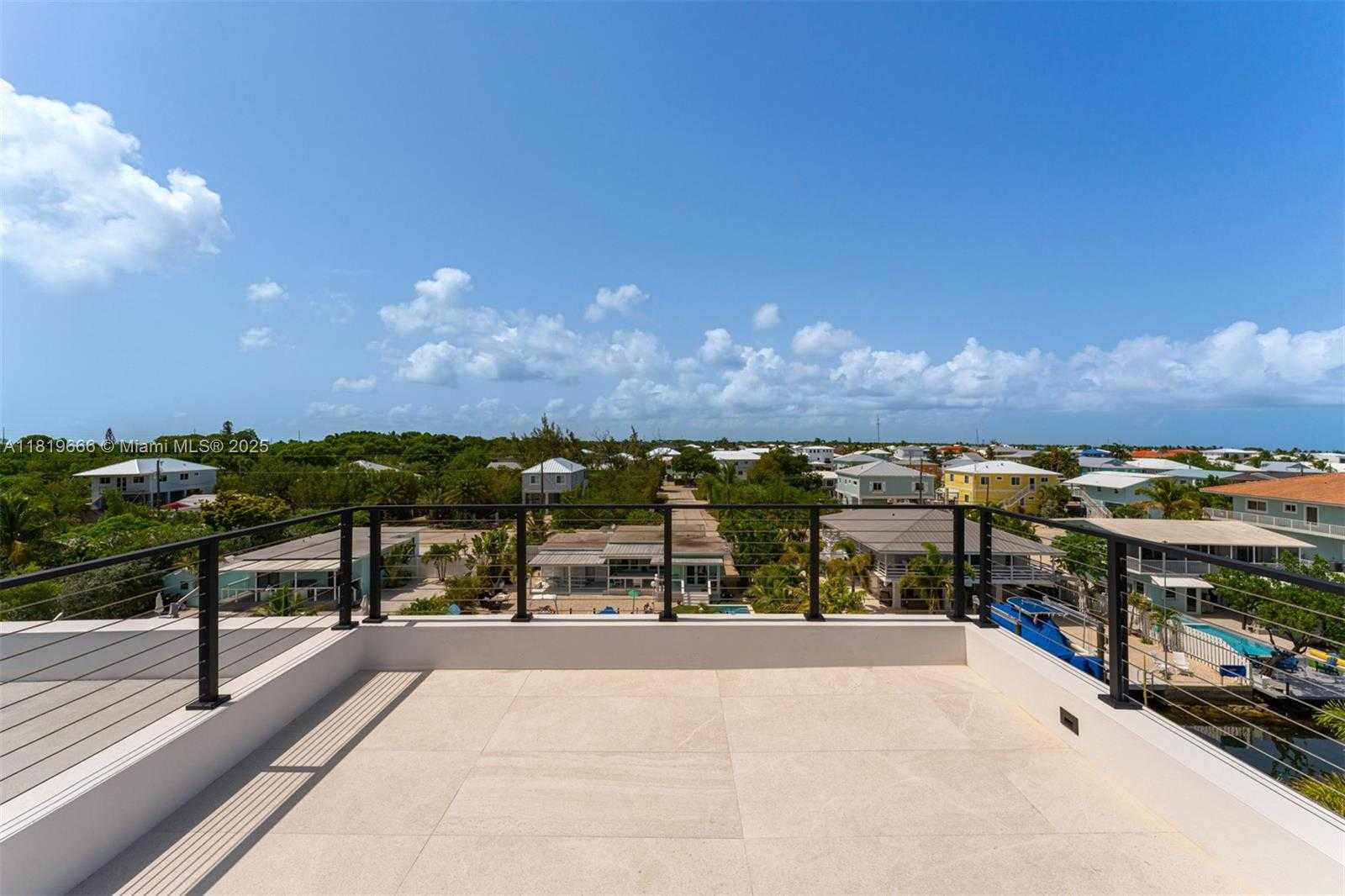 Small Image of 301 BUTTONWOOD CIR #A, Key Largo Number 36