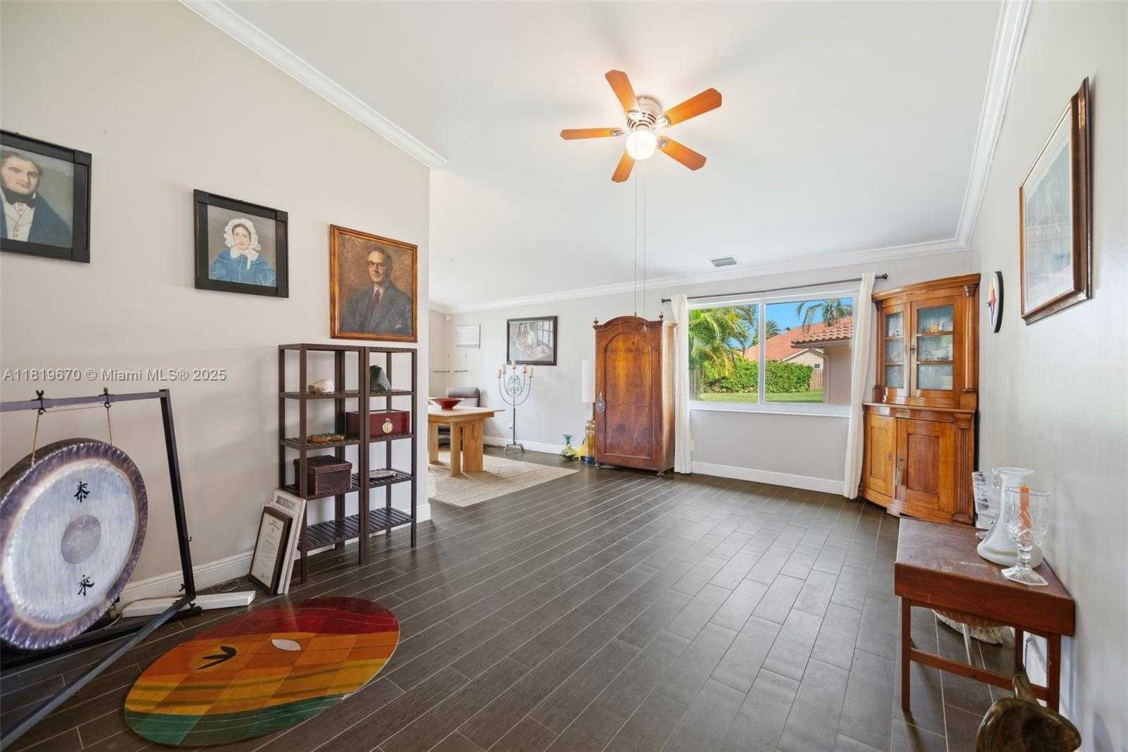 Small Image of 3320 MAPLE LN, Davie Number 11