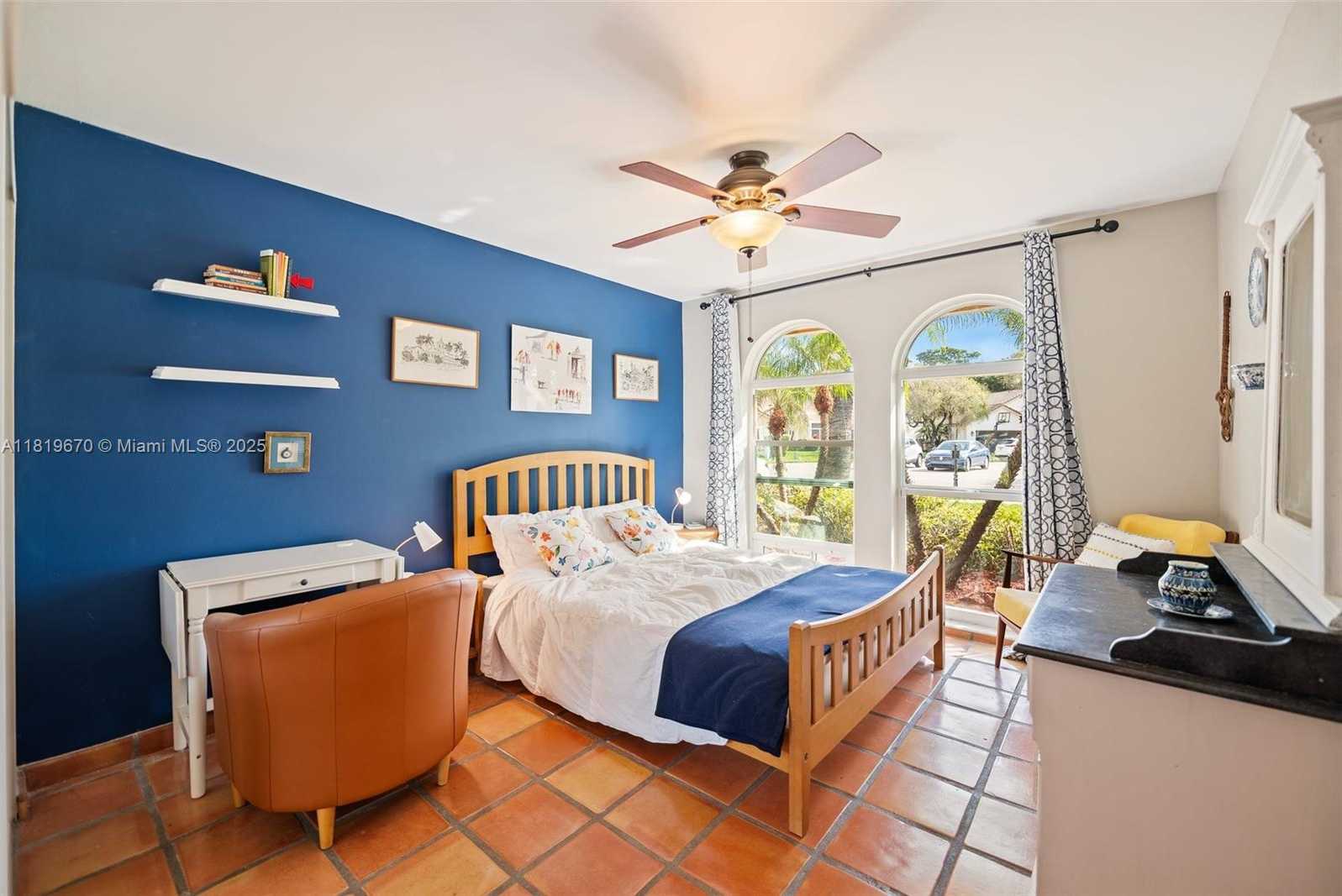 Small Image of 3320 MAPLE LN, Davie Number 17