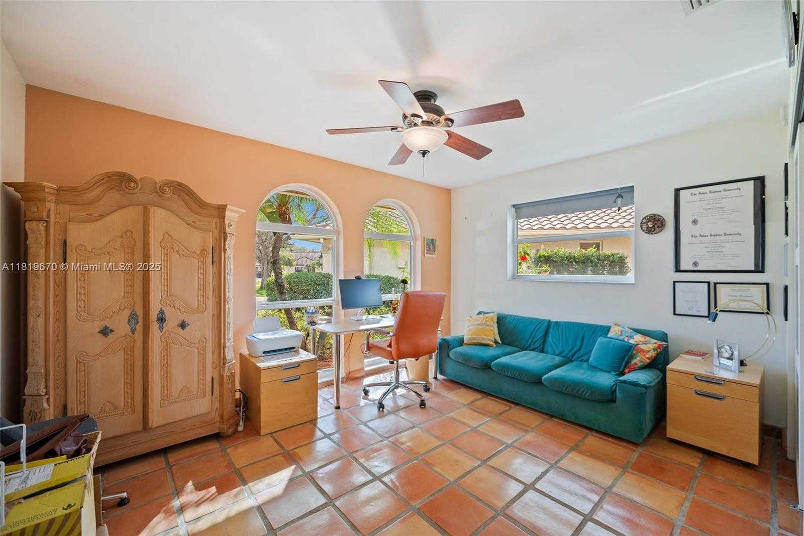 Small Image of 3320 MAPLE LN, Davie Number 18