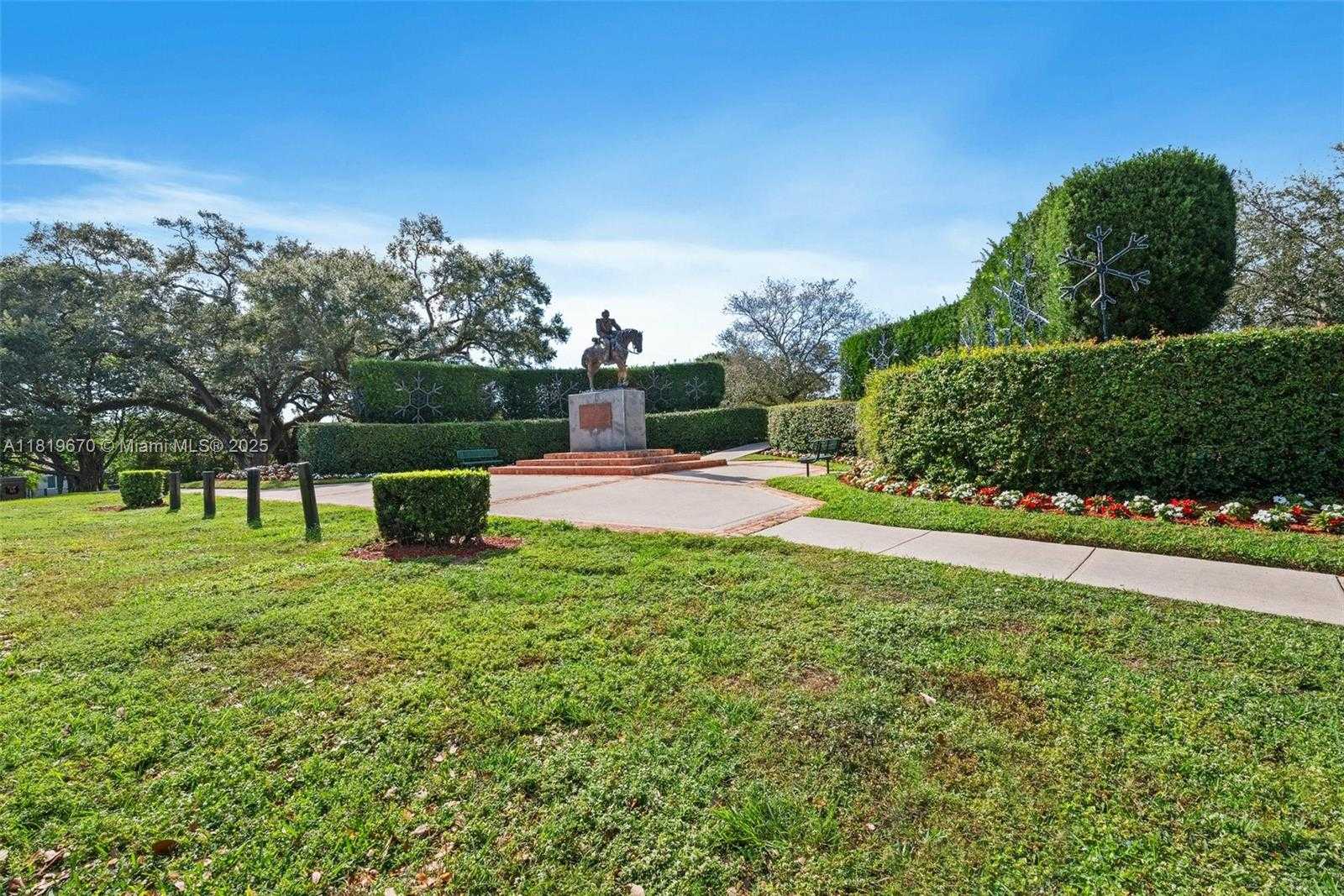 Small Image of 3320 MAPLE LN, Davie Number 28