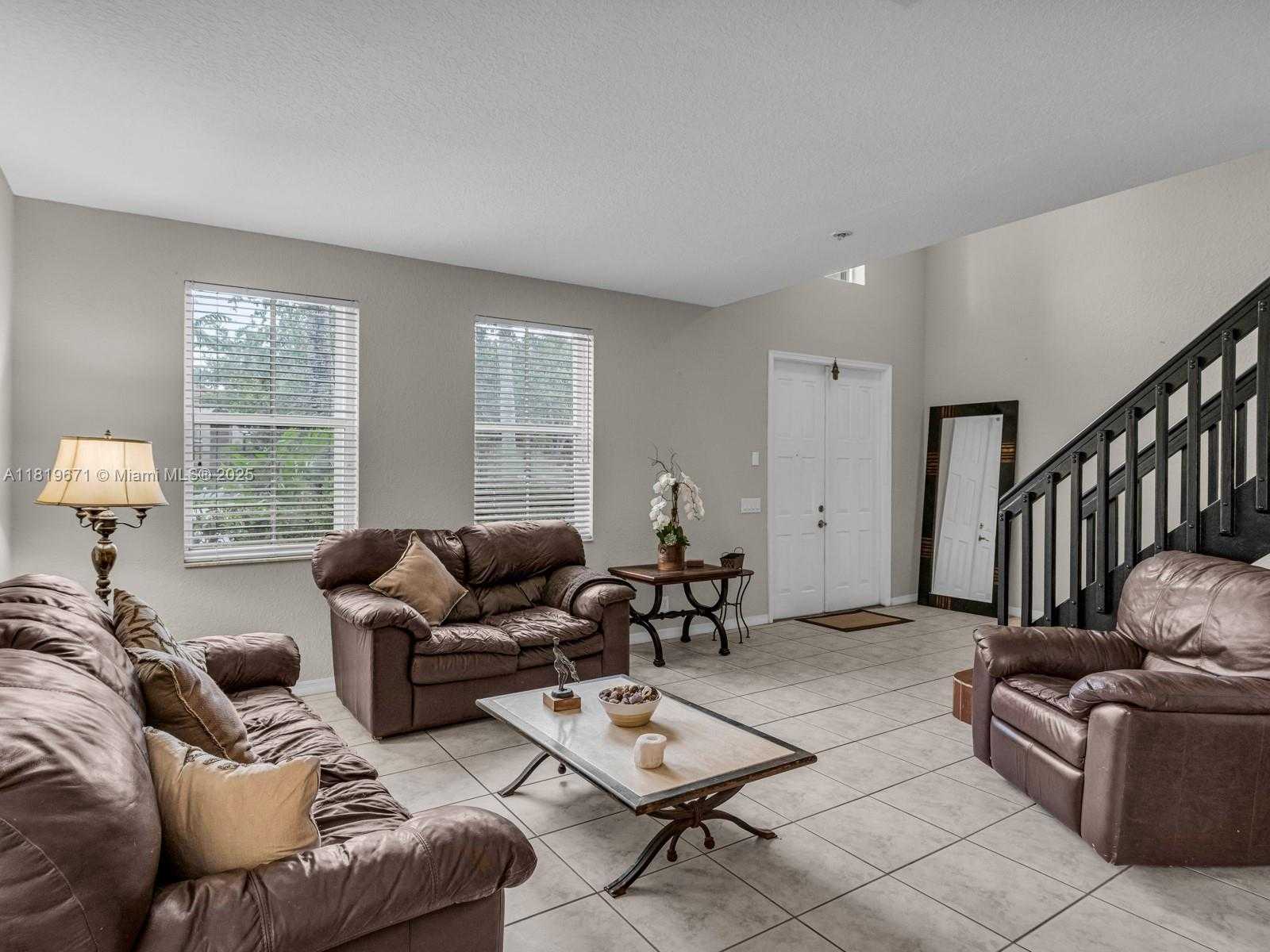 Small Image of 4209 PINEWOOD LN, Weston Number 10