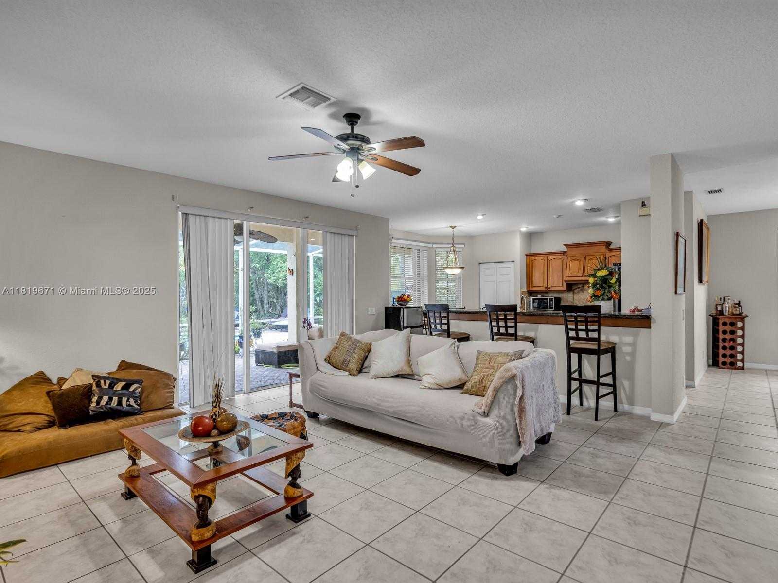 Small Image of 4209 PINEWOOD LN, Weston Number 19
