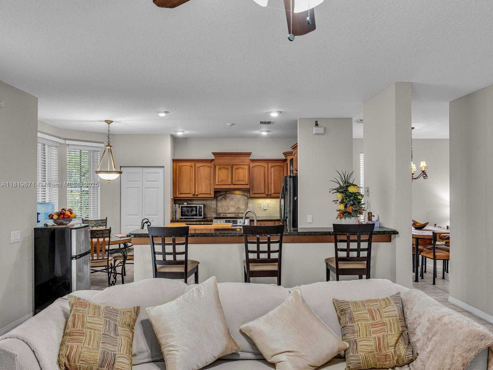 Small Image of 4209 PINEWOOD LN, Weston Number 20