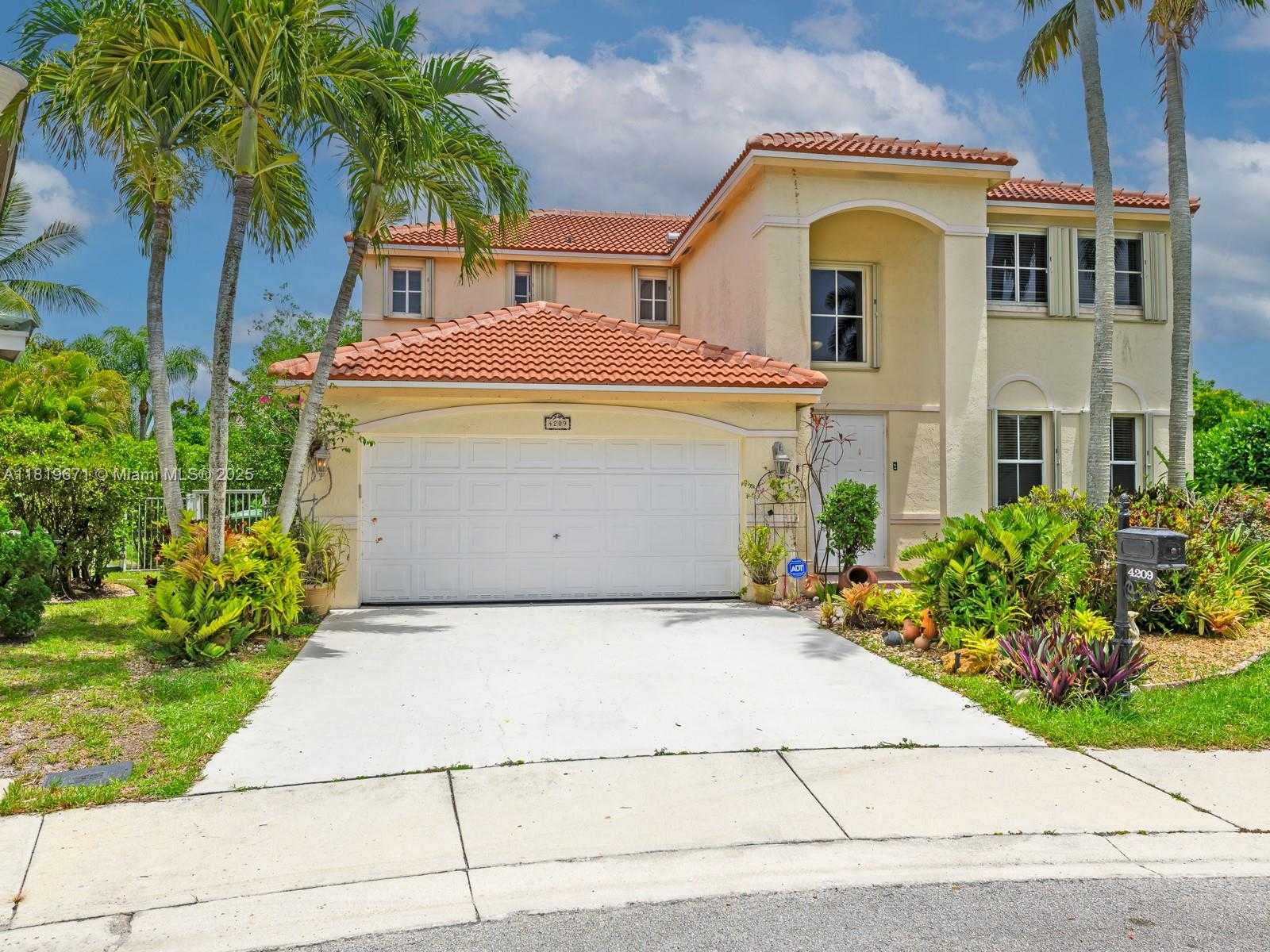 Small Image of 4209 PINEWOOD LN, Weston Number 3