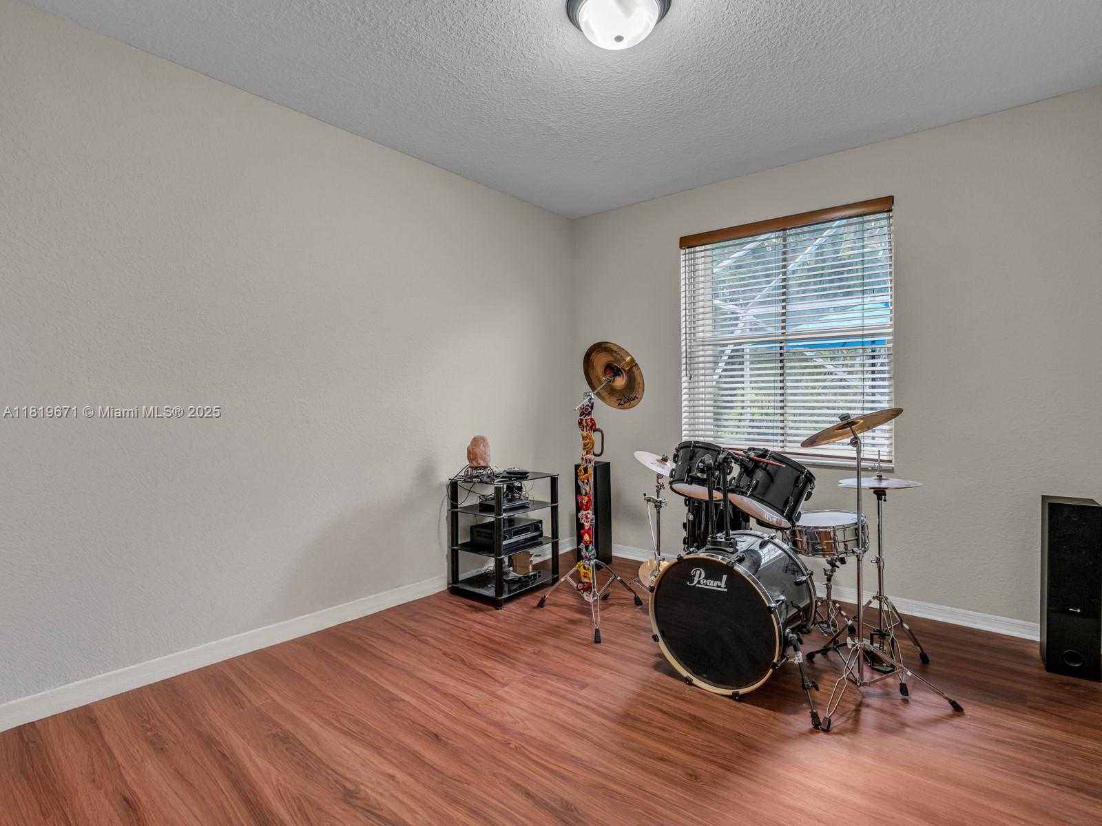 Small Image of 4209 PINEWOOD LN, Weston Number 31