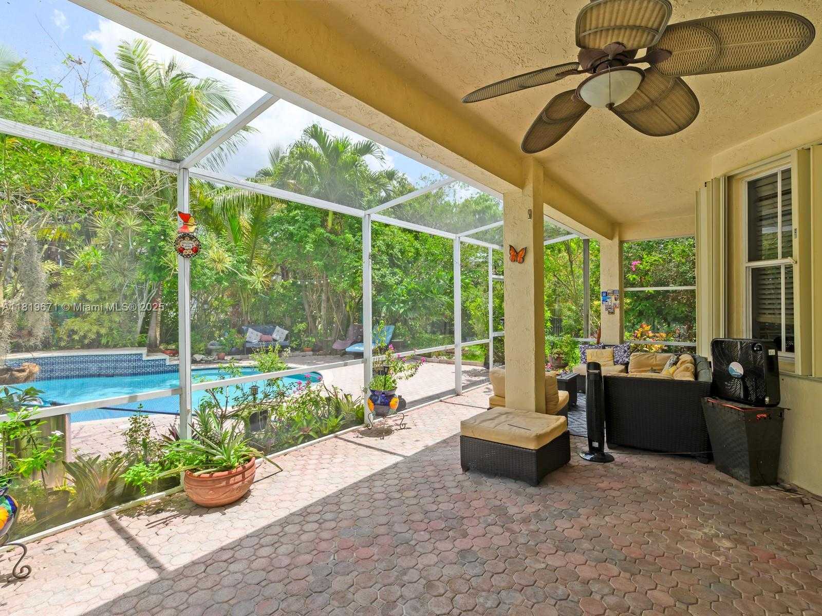 Small Image of 4209 PINEWOOD LN, Weston Number 40